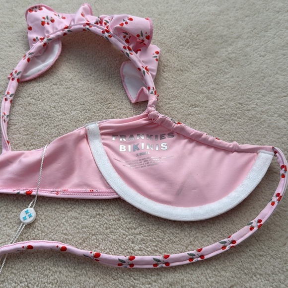 Pastel pink cherry print bikini top with flutter shoulder straps and underwire. - Picture 3 of 4
